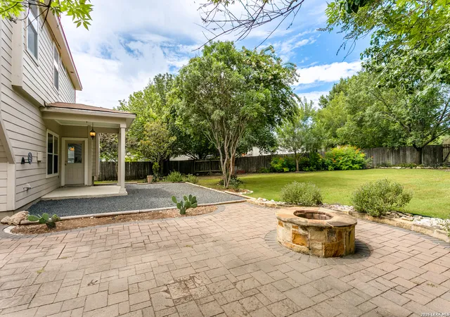 Photo 3 of Sale Pending at 11103 Verbena Path, Helotes, TX 78023 | MLS# 2000413 | Listing updated on 2026-07-30