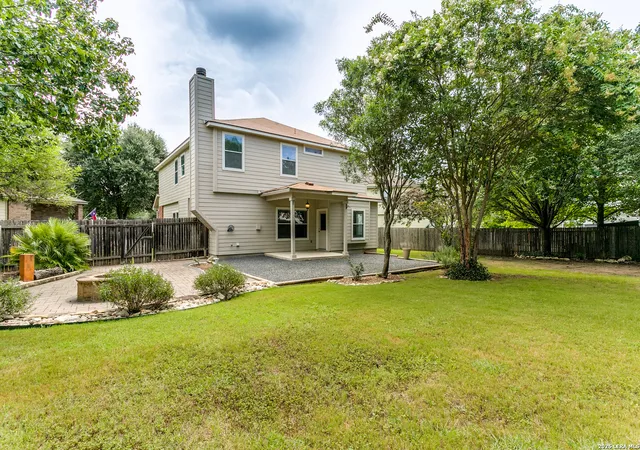 Photo 4 of Sale Pending at 11103 Verbena Path, Helotes, TX 78023 | MLS# 2000413 | Listing updated on 2026-07-30