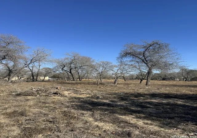 3rd image of 122 Woodcrest Rd, Somerset, TX 78069 | MLS# 2000415
