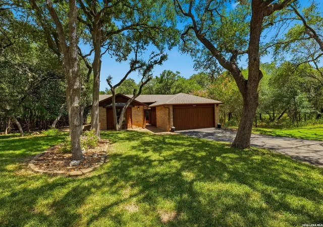 Photo 2 of Single family home for sale at 2703 Oak Haven Dr, San Marcos, TX 78666 | MLS# 2000423 | Listing updated on 2026-08-15