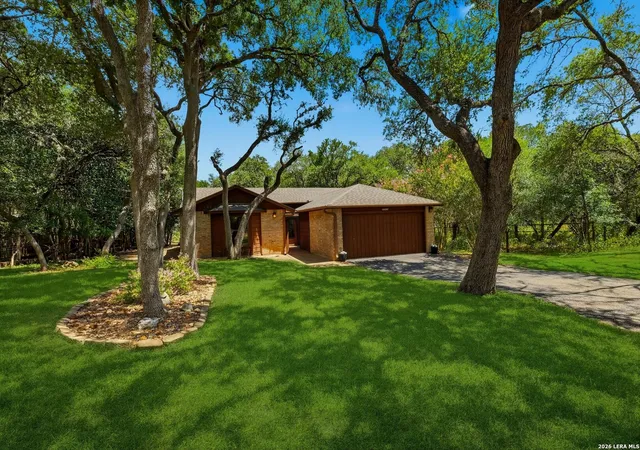 Photo 3 of Single family home for sale at 2703 Oak Haven Dr, San Marcos, TX 78666 | MLS# 2000423 | Listing updated on 2026-08-15