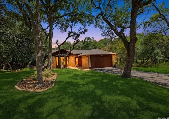 Photo 3 of Single family home for sale at 2703 Oak Haven Dr, San Marcos, TX 78666 | MLS# 2000423 | Listing updated on 2026-08-15