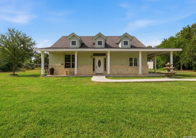 Photo 3 of Single family home for sale at 15646 Bexar Bowling, Marion, TX 78124 | MLS# 2000438 | Listing updated on 2026-07-26