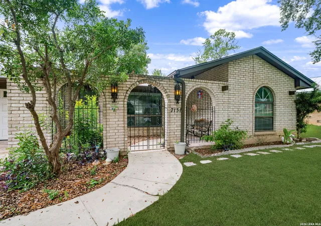 Photo 3 of Sale Pending at 7131 Forest Brk, San Antonio, TX 78240 | MLS# 2000442 | Listing updated on 2026-08-11