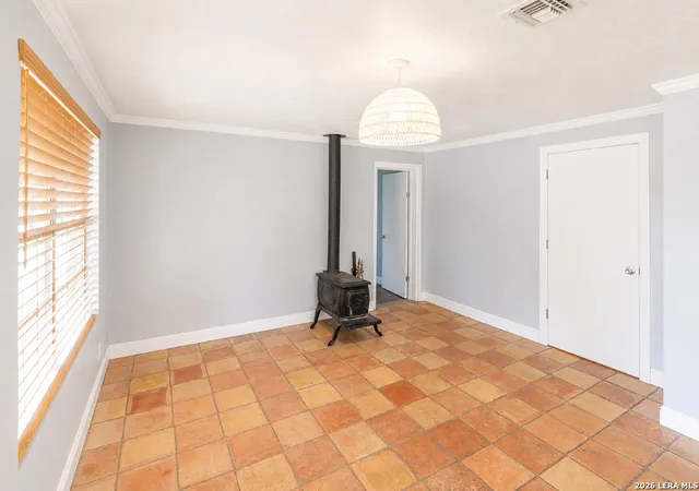 Photo 4 of Single family home for sale at 984 County Road 357, Utopia, TX 78884 | MLS# 2000449 | Listing updated on 2026-07-26