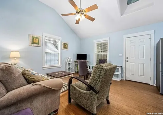 Listing Photo 4 - Condo for sale in building located at 5481 Hwy 35 N, Rockport, TX 78382 - Unit #9