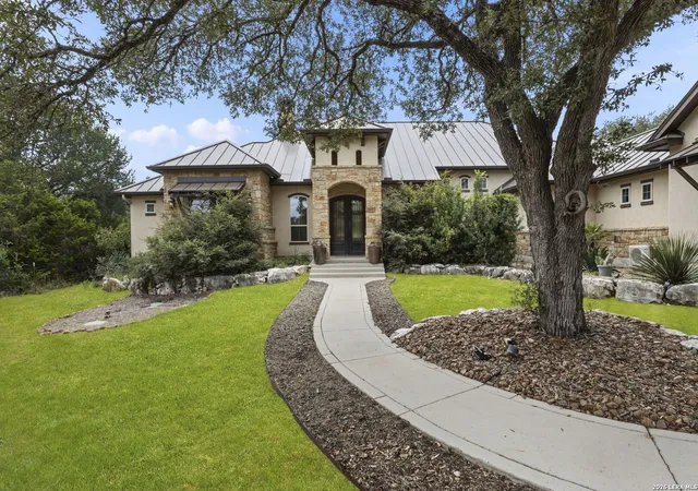 Photo 3 of Single family home for sale at 271 Copper Trce, New Braunfels, TX 78132 | MLS# 2000524 | Listing updated on 2026-09-17