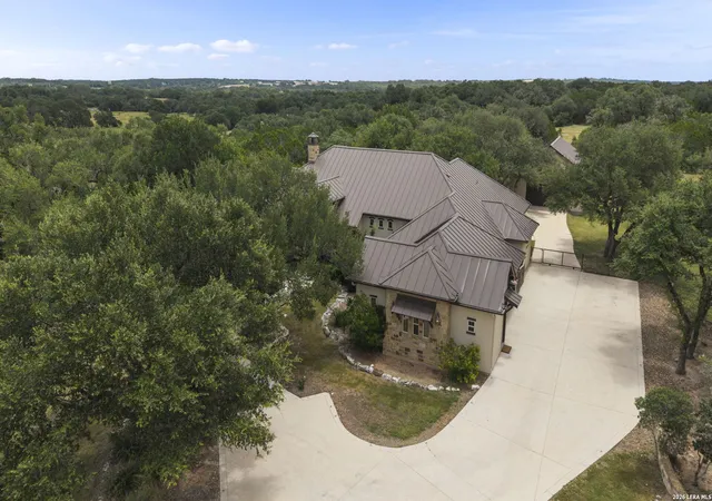 Photo 4 of Single family home for sale at 271 Copper Trce, New Braunfels, TX 78132 | MLS# 2000524 | Listing updated on 2026-09-17