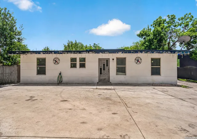 Photo 1 of Single family home for sale at 6134 Bright Valley Dr, San Antonio, TX 78242 | MLS# 2000536 | Listing updated on 2026-07-15