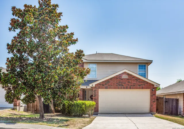 Photo 1 of Single family home for sale at 704 Leopard Holw, San Antonio, TX 78251 | MLS# 2000552 | Listing updated on 2026-08-28