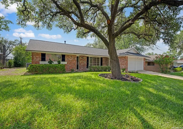 Photo 1 of Sale Pending at 2925 Wacos Dr, San Antonio, TX 78238 | MLS# 2000559 | Listing updated on 2026-08-05