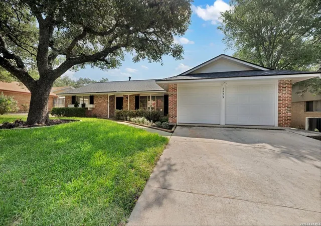 Photo 3 of Sale Pending at 2925 Wacos Dr, San Antonio, TX 78238 | MLS# 2000559 | Listing updated on 2026-08-05