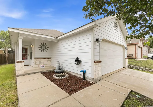 Photo 1 of Sale Pending at 3519 Ashleaf Wls, San Antonio, TX 78261 | MLS# 2000587 | Listing updated on 2026-07-31