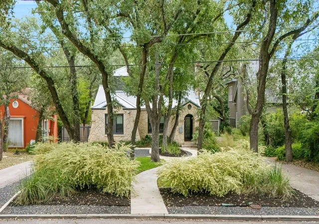 Photo 2 of Single family home for sale at 258 Tuxedo Ave, San Antonio, TX 78209 | MLS# 2000588 | Listing updated on 2026-09-08