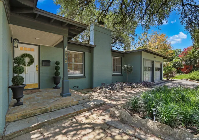 Photo 3 of Single family home for sale at 252 Wyanoke Dr, San Antonio, TX 78209 | MLS# 2000631 | Listing updated on 2026-10-09