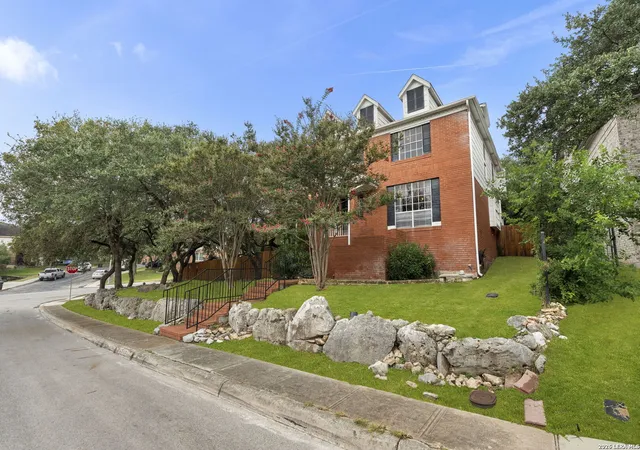 Photo 3 of Single family home for sale at 25103 Arrow Ridge, San Antonio, TX 78258 | MLS# 2000645 | Listing updated on 2026-09-19