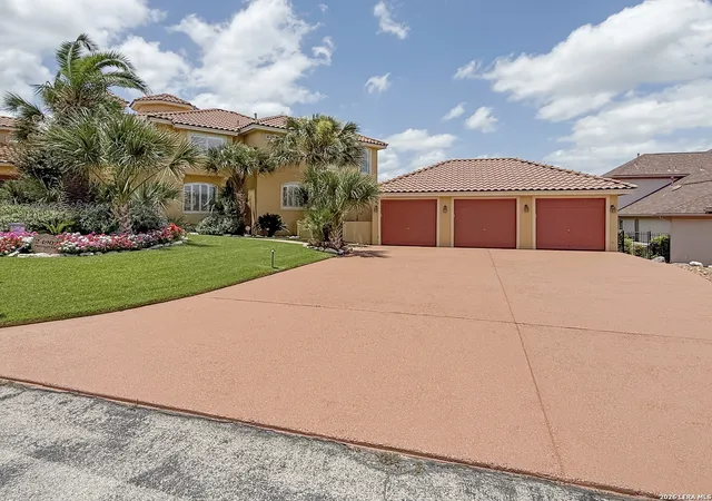 Photo 1 of Single family home for sale at 24902 Parview Cir, San Antonio, TX 78260 | MLS# 2000666 | Listing updated on 2026-10-22