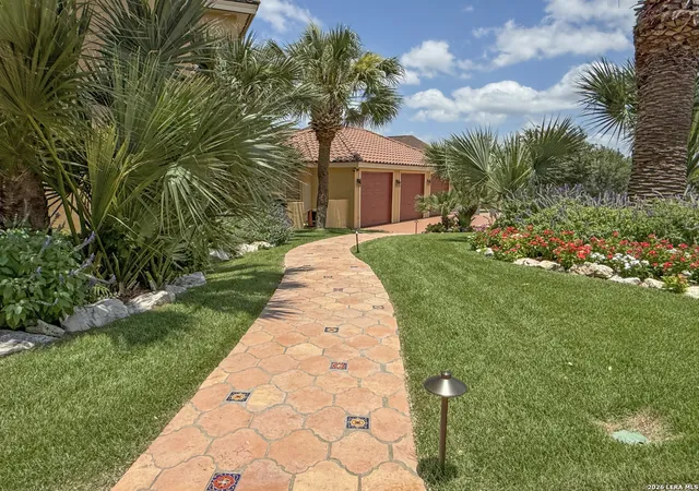 Photo 2 of Single family home for sale at 24902 Parview Cir, San Antonio, TX 78260 | MLS# 2000666 | Listing updated on 2026-10-22