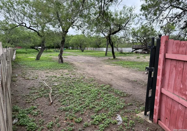 Photo 2 of Land for sale at 2718 Crater Dr, San Antonio, TX 78222 | MLS# 2000690 | Listing updated on 2026-07-26