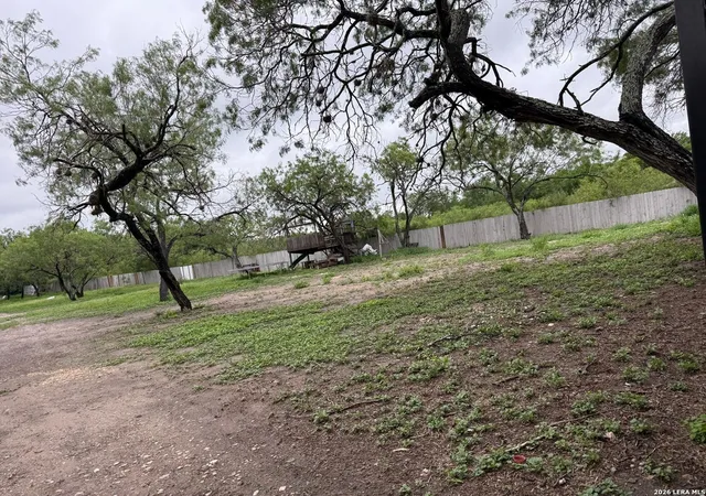 Photo 4 of Land for sale at 2718 Crater Dr, San Antonio, TX 78222 | MLS# 2000690 | Listing updated on 2026-07-26