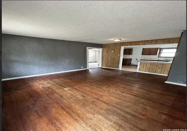 Photo 3 of Single family home for sale at 227 Southway Dr, San Antonio, TX 78225 | MLS# 2000700 | Listing updated on 2026-07-26