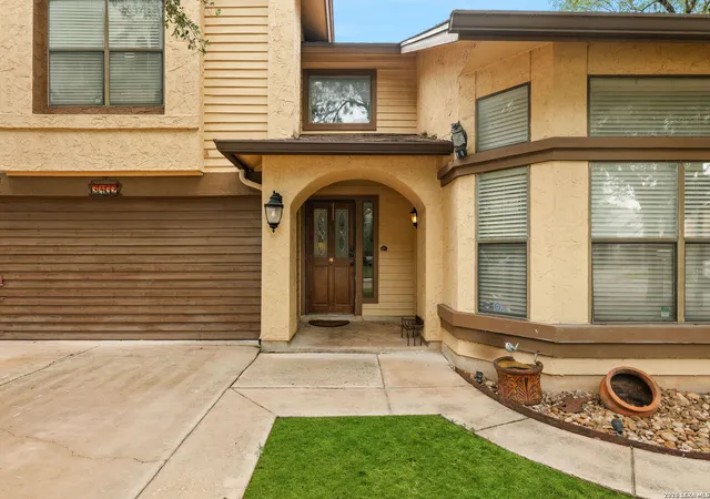 Photo 3 of Single family home for sale at 3402 Serene Grv, San Antonio, TX 78247 | MLS# 2000701 | Listing updated on 2026-09-10