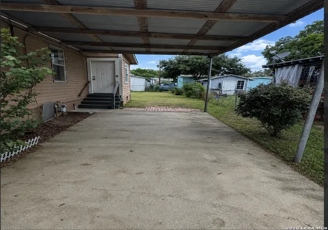 Photo 3 of Single family home for sale at 3115 Mars St, San Antonio, TX 78226 | MLS# 2000704 | Listing updated on 2026-07-26