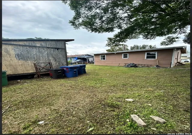 Photo 4 of Single family home for sale at 3115 Mars St, San Antonio, TX 78226 | MLS# 2000704 | Listing updated on 2026-07-26