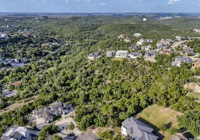 Photo 3 of Sale Pending at 19318 Terra Brk, San Antonio, TX 78255 | MLS# 2000715 | Listing updated on 2026-08-28