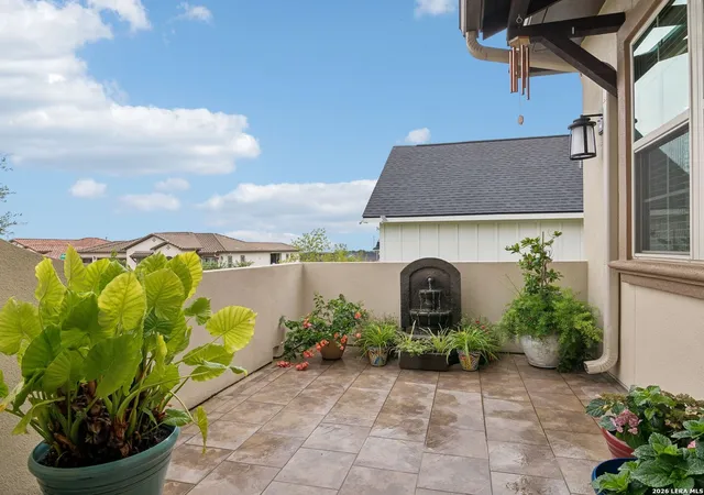 Photo 4 of Single family home for sale at 125 Waving Muhly Dr, San Marcos, TX 78666 | MLS# 2000745 | Listing updated on 2026-07-27