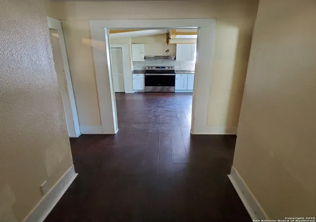 5th image of 707 W Craig Pl, San Antonio, TX 78212 | MLS# 2000762