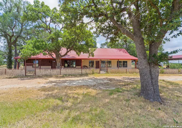 5th image of 497 Luckenbach Rd, Fredericksburg, TX 78624 | MLS# 2000781