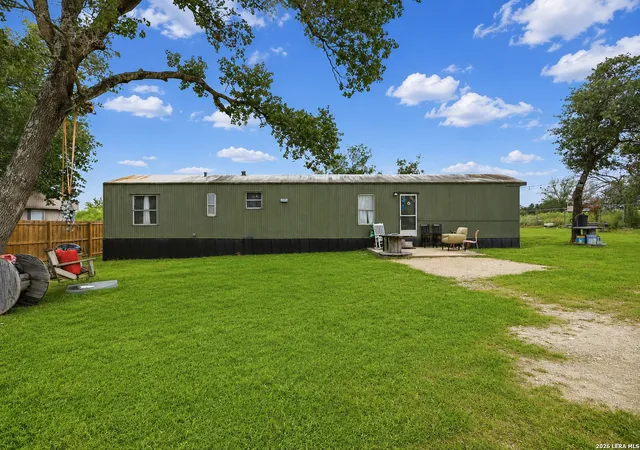 2nd image of 125 Villa Ridge Dr, Poteet, TX 78065 | MLS# 2000789