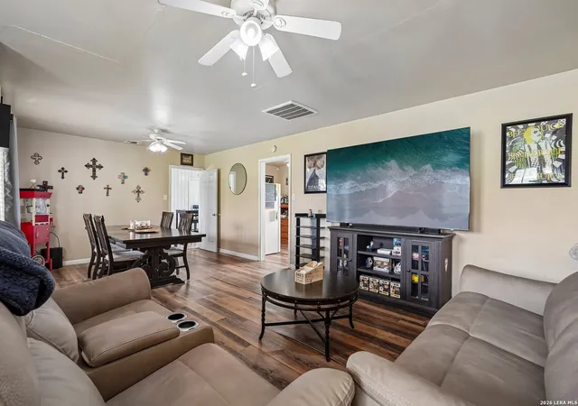 5th image of 1609 F St, Floresville, TX 78114 | MLS# 2000828