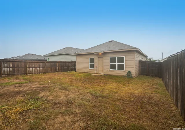13th image of 7706 Stud Dr, Elmendorf, TX 78112 | MLS# 2000847