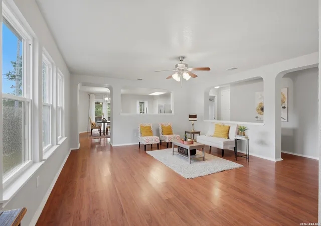 2nd image of 11015 Forest Pass Ct, Live Oak, TX 78233 | MLS# 2000849