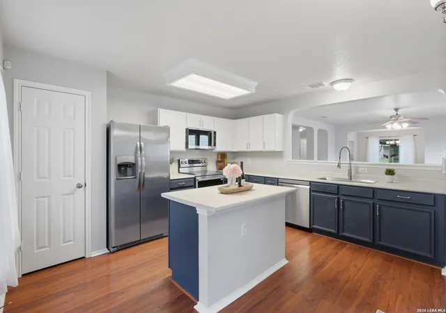 3rd image of 11015 Forest Pass Ct, Live Oak, TX 78233 | MLS# 2000849