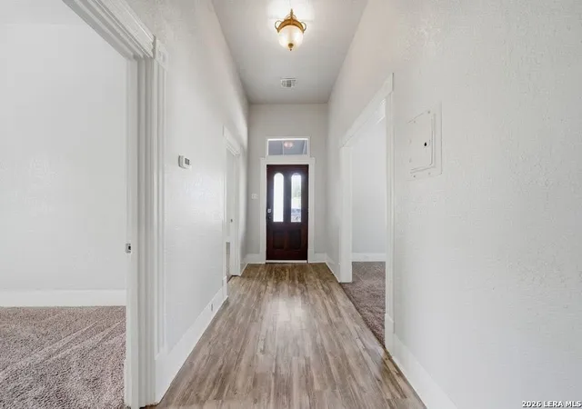 4th image of 801 Canton, San Antonio, TX 78202 | MLS# 2000861