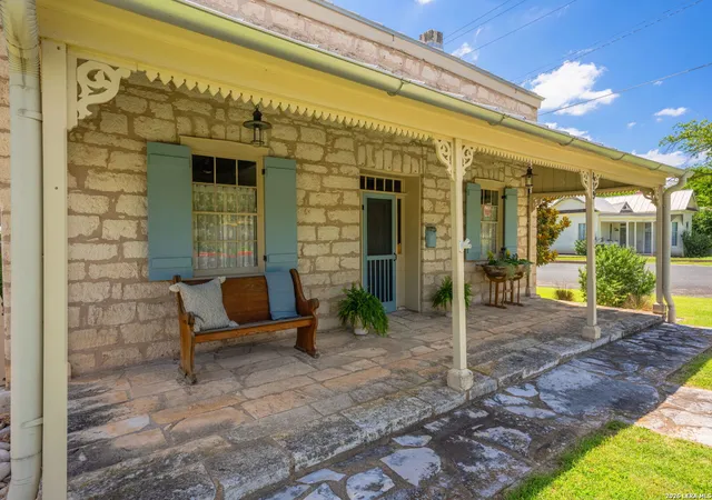 2nd image of 419 W San Antonio St, Fredericksburg, TX 78624 | MLS# 2000875