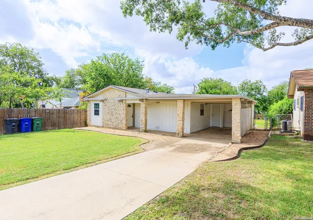 Photo 2 of Single family home for sale at 4442 Summer Sun Ln, San Antonio, TX 78217 | MLS# 2000889 | Listing updated on 2026-09-16