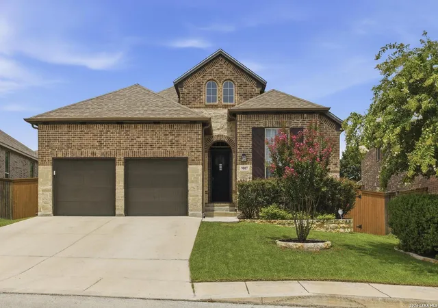 Photo 3 of Sale Pending at 9807 Monken, Boerne, TX 78006 | MLS# 2000902 | Listing updated on 2026-08-31