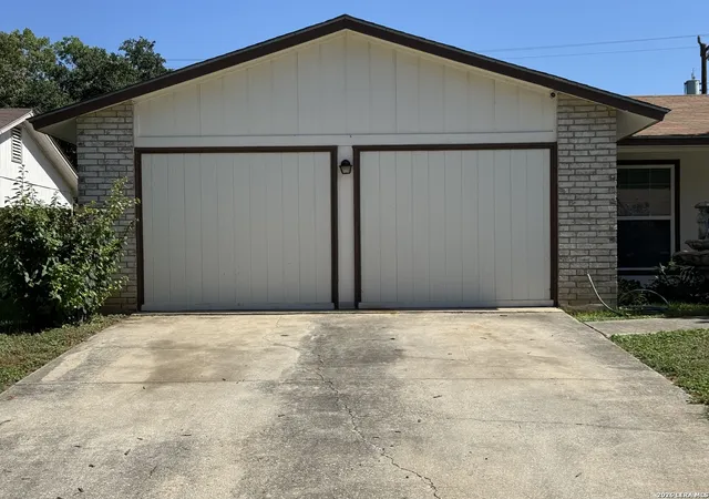 2nd image of 9331 Cliff Way, San Antonio, TX 78250 | MLS# 2000905