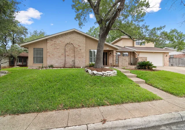 Photo 3 of Sale Pending at 1618 Poets Cor, San Antonio, TX 78232 | MLS# 2000908 | Listing updated on 2026-08-26