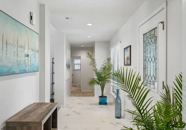 Photo 4 of Single family home for sale at 26742 Timberline Dr, San Antonio, TX 78260 | MLS# 2000913 | Listing updated on 2026-09-12