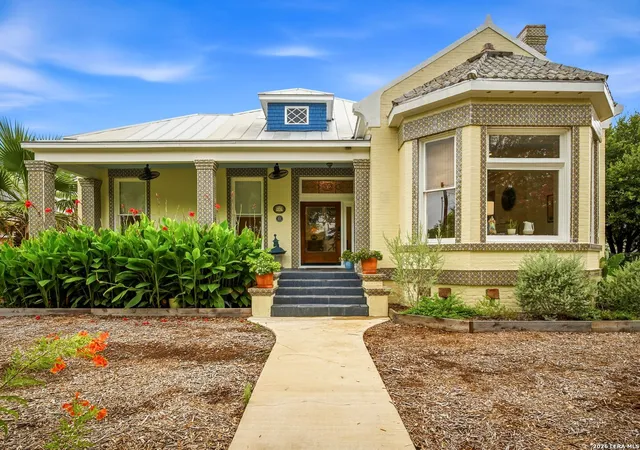 Photo 1 of Sale Pending at 302 Lavaca Street, San Antonio, TX 78210 | MLS# 2000937 | Listing updated on 2026-09-25