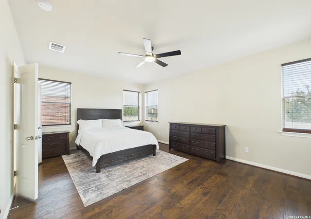 Photo 3 of Sale Pending at 1070 Sussex Way, Round Rock, TX 78665 | MLS# 2000951 | Listing updated on 2026-10-16