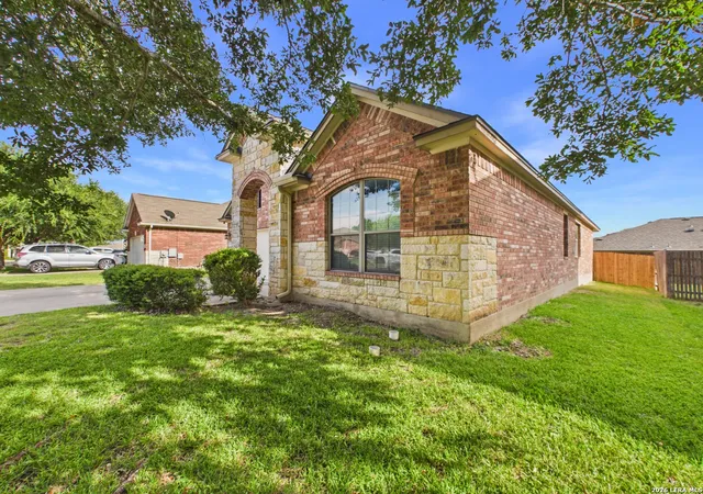 3rd image of 1070 Sussex Way, Round Rock, TX 78665 | MLS# 2000951