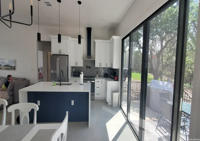 5th image of 407 Lamplight, Spring Branch, TX 78070 | MLS# 2000961