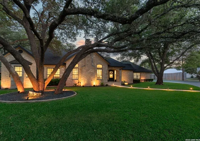 2nd image of 8638 Classic Oaks Ln, San Antonio, TX 78255 | MLS# 2000967