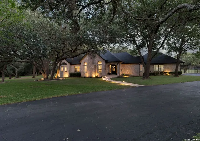3rd image of 8638 Classic Oaks Ln, San Antonio, TX 78255 | MLS# 2000967